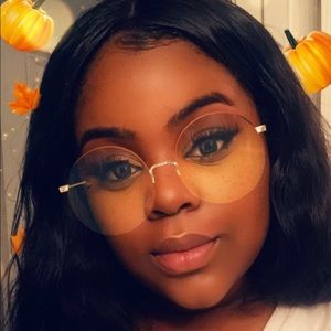 Meet your Posher, Alana